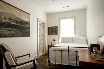 Elegant Catskill Mountains Rental Ideal for Getaways in New York - Oak Hill, New York - glamping.directory