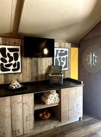 Enjoy a Glamping Experience on this Safari Tent Perfect for Groups in Gatlinburg, Tennesse - Gatlinburg, Tennessee - glamping.directory