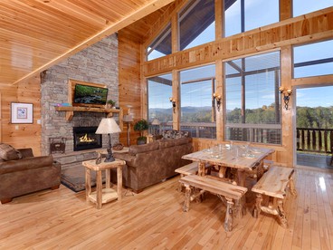 Luxury Cabin Getaway with a Private Hot Tub near Pigeon Forge in Tennessee - Sevierville, Tennessee - glamping.directory