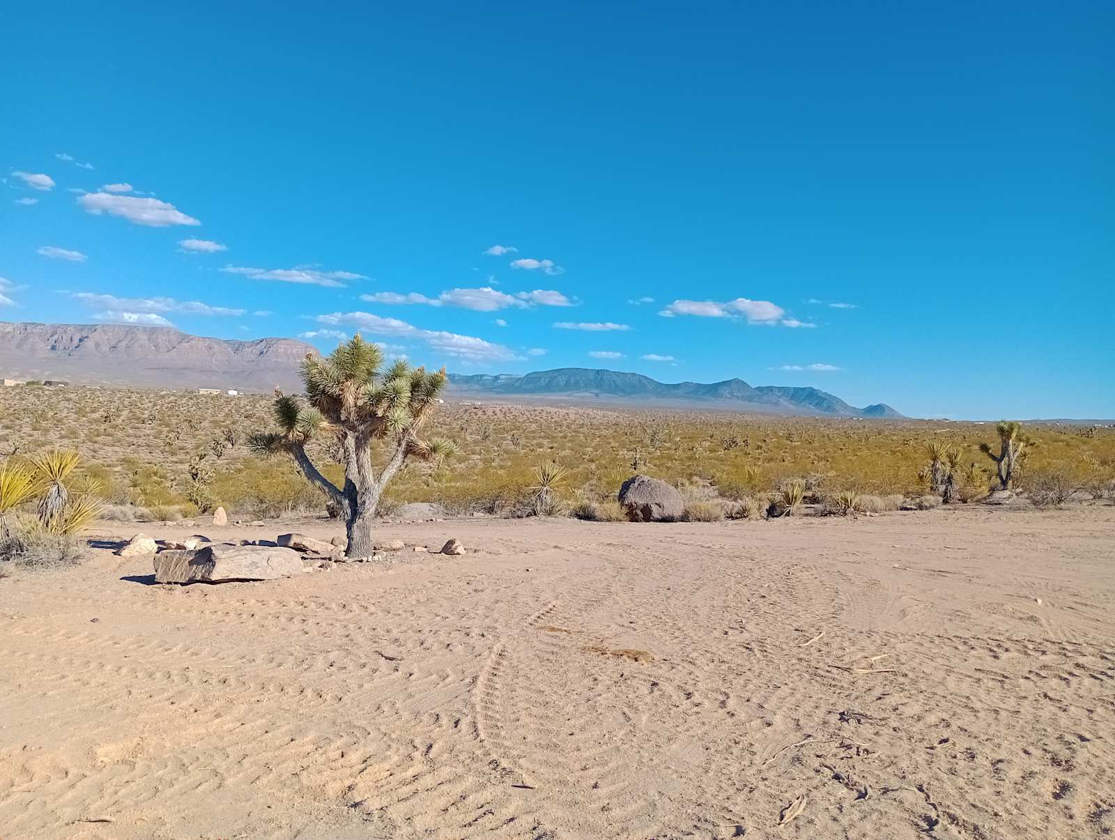 Heavenly Aligned Sanctuary - Meadview, Arizona - glamping.directory