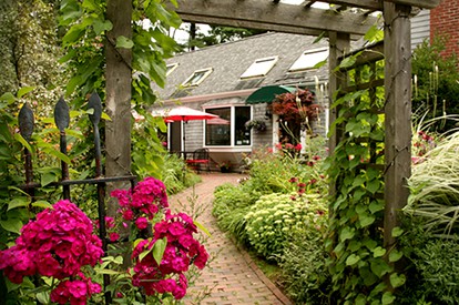 Delightfully Romantic Getaway for Two near Mount Agamenticus, Maine - York, Maine - glamping.directory