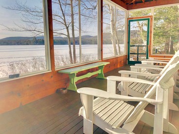 Gorgeous Lake Retreat Ideal for Getaways in the White Mountains - Whitefield, Maine - glamping.directory