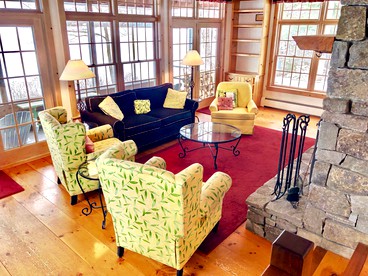 Gorgeous Lake Retreat Ideal for Getaways in the White Mountains - Whitefield, Maine - glamping.directory