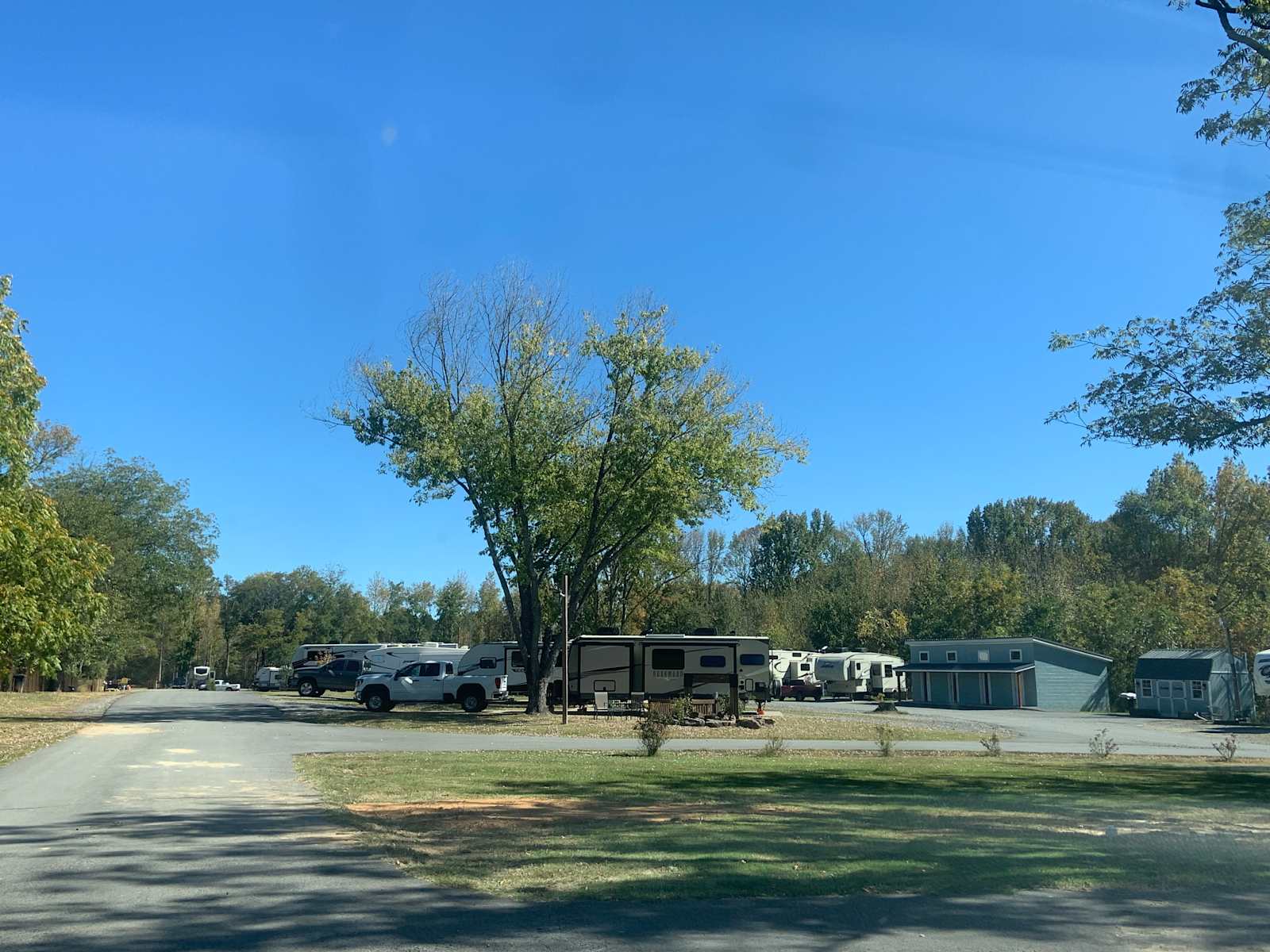 Miller’s Outpost - Greenbrier, Arkansas - glamping.directory