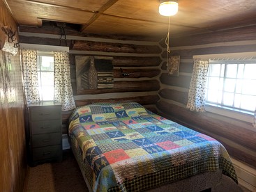 Calming Cabin Rental with Lake Views near Nicolet National Forest, Wisconsin - Hayward, Wisconsin - glamping.directory