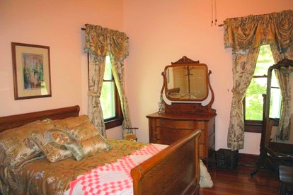Gorgeous Vacation Rental for a Country Getaway near Grand Island, Nebraska - Ruskin, Nebraska - glamping.directory