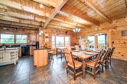 Spectacular Cabin with Incredible Indoor and Outdoor Spaces in Tennessee - Sevierville, Tennessee - glamping.directory