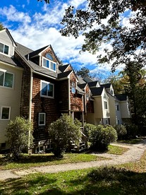 Cozy Vacation Rental with Direct Bike Path Access in North Conway, New Hampshire - glamping.directory