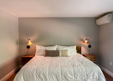 Cozy Vacation Rental with Direct Bike Path Access in North Conway, New Hampshire - North Conway, New Hampshire - glamping.directory