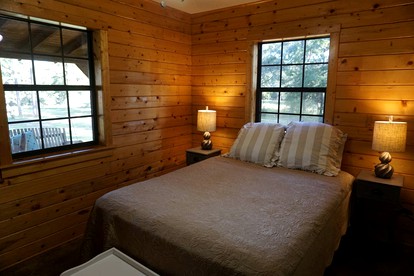 Fantastic Log Cabin Rental for a Fun-Filled Family Vacation in Texas - Nacogdoches, Texas - glamping.directory