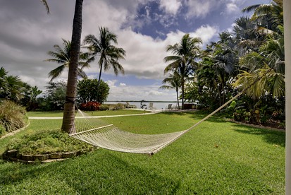 Stylish Oceanfront Vacation Rental with Private Beach, Pool, and Hot Tub in Florida Keys - Key West, Florida - glamping.directory