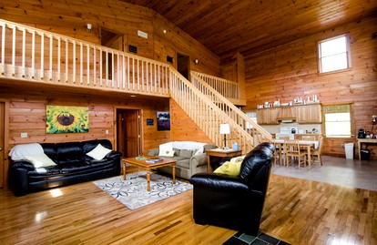Lodge Rental near Ricketts Glen State Park & Waterfalls in Benton, PA - Benton, Pennsylvania - glamping.directory