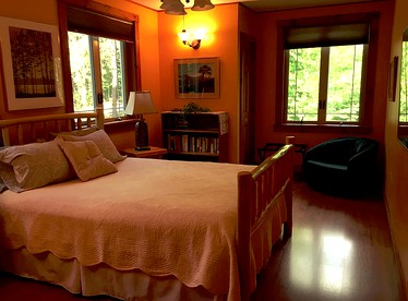 Amazing Mountain View Cottage Rental in Au Sable Forks, New York - Au Sable Forks, New York - glamping.directory