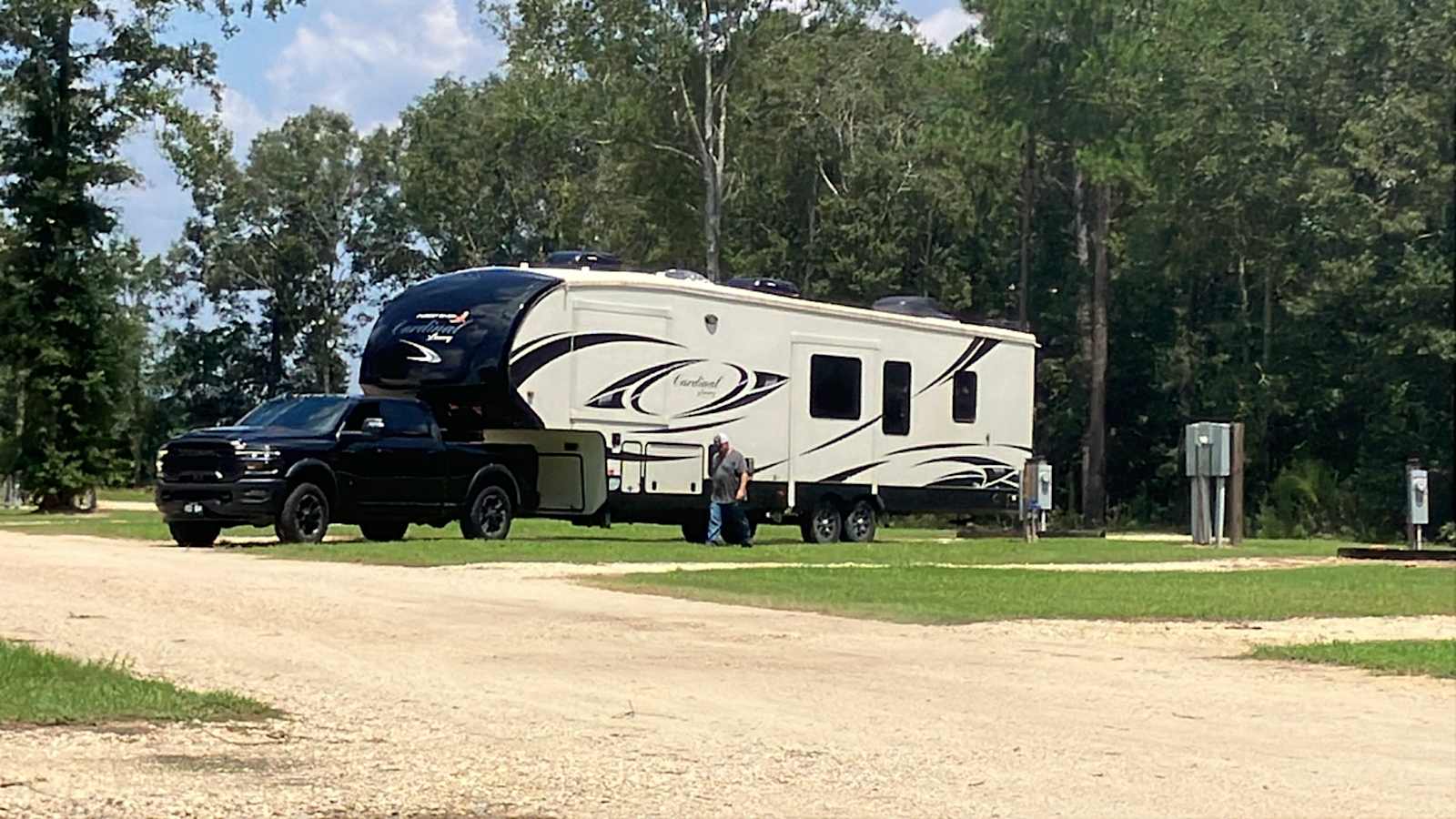 Oak Ridge RV Park - Rehobeth, Alabama - glamping.directory