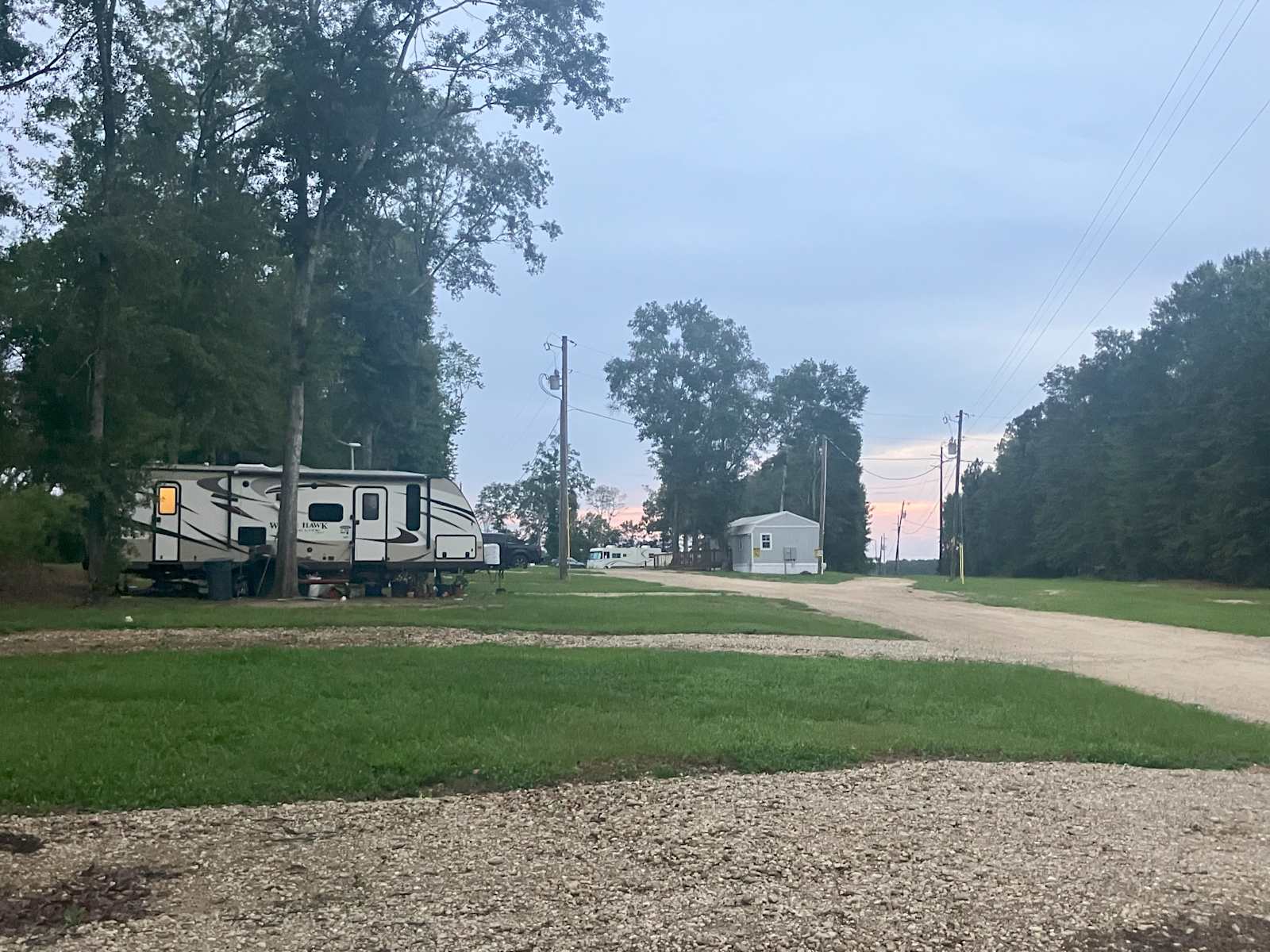 Oak Ridge RV Park - glamping.directory