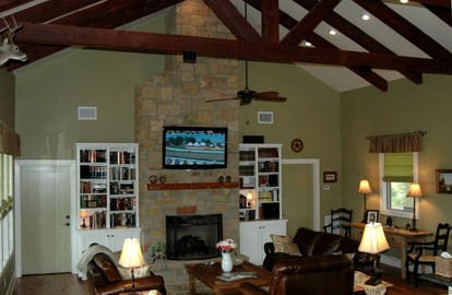 Romantic Cabin for a Weekend Getaway from San Antonio, Texas - Fredericksburg, Texas - glamping.directory