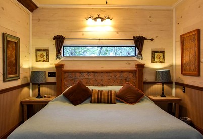 Charming Cabin Rental Perfect for a Family Getaway near Brenham, Texas - Brenham, Texas - glamping.directory
