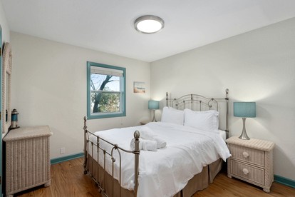 Gorgeous Beach House with Incredible Water Views for an Unforgettable Escape in Duck, North Carolina - Duck, North Carolina - glamping.directory