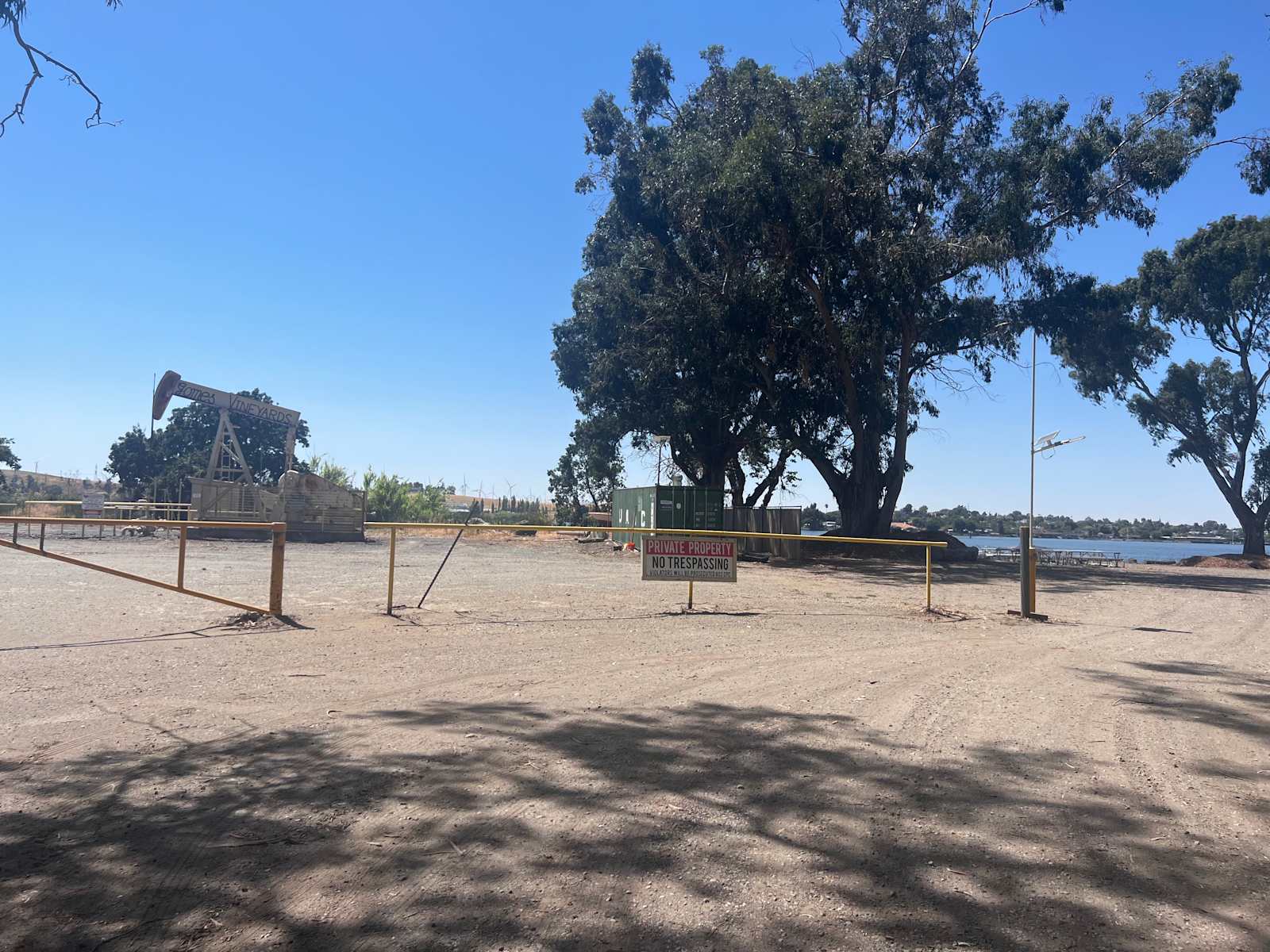 Hwy 160 River Road Scenic Byway - Isleton, California - glamping.directory