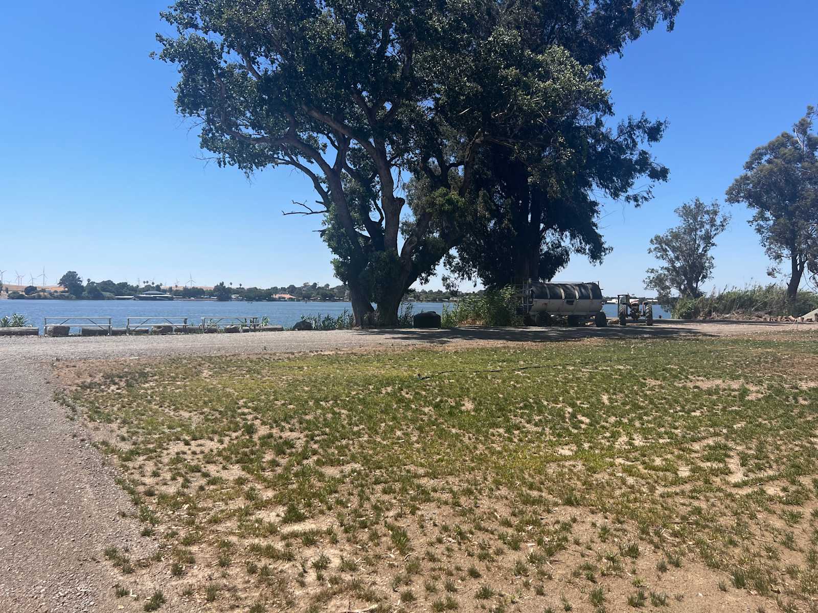 Hwy 160 River Road Scenic Byway - Isleton, California - glamping.directory