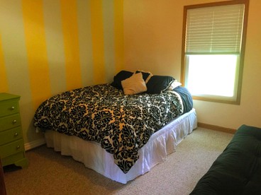 Lakeside Vacation Rental with Hot Tub near Fort Wayne, Indiana - North Webster, Indiana - glamping.directory