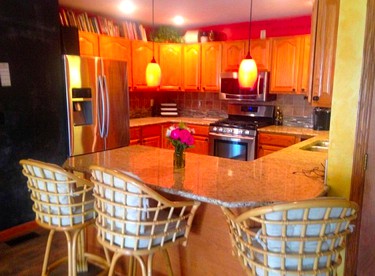 Lakeside Vacation Rental with Hot Tub near Fort Wayne, Indiana - North Webster, Indiana - glamping.directory
