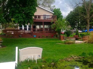 Lakeside Vacation Rental with Hot Tub near Fort Wayne, Indiana - glamping.directory