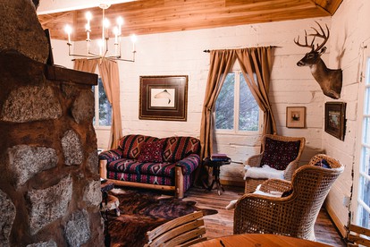 Gorgeous Idyllwild Cabin Perfect for Mountain Getaways from Los Angeles - Idyllwild, California - glamping.directory