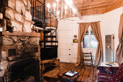 Gorgeous Idyllwild Cabin Perfect for Mountain Getaways from Los Angeles - Idyllwild, California - glamping.directory