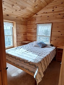 Unplug and Reconnect in a Peaceful Off-Grid Cabin for Relaxation and Nature Immersion in Beddington, Maine - Beddington, Maine - glamping.directory