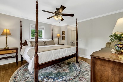 Spacious Mountain Retreat with Bonus Game Room Near Asheville, Barnardsville, NC - Barnardsville, North Carolina - glamping.directory