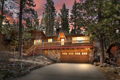 Wonderful Cabin with Amazing Outdoor Space Fantastic for Water Activities in Big Bear Lake, California - glamping.directory