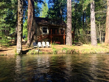 Cozy Vacation Cottage Rental near Lassen Volcanic National Park, Northern California - Shingletown, California - glamping.directory