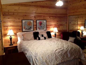Cozy Vacation Cottage Rental near Lassen Volcanic National Park, Northern California - Shingletown, California - glamping.directory