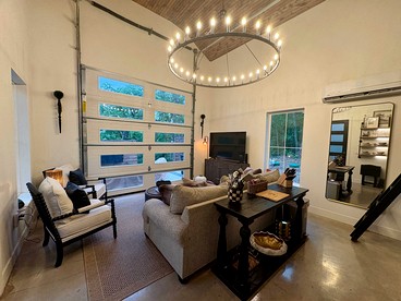 Serene Modern Hot Tub Cabin with Valley Views near Lake Tenkiller, Vian, Oklahoma - Vian, Oklahoma - glamping.directory