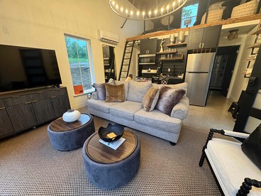 Serene Modern Hot Tub Cabin with Valley Views near Lake Tenkiller, Vian, Oklahoma - Vian, Oklahoma - glamping.directory