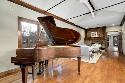 Stunning Home Away From Home in New Albany, Ohio, For Restful Escapes to Nature - New Albany, Ohio - glamping.directory