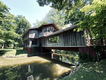 Stunning Home Away From Home in New Albany, Ohio, For Restful Escapes to Nature - glamping.directory