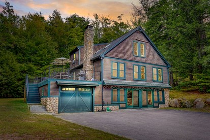 Luxury Mountain Retreat with Hot Tub near Story Land in Bartlett, NH - glamping.directory