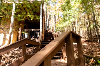 Cute Cabin Rental for Gorgeous Getaways in North Georgia Mountains - Suches, Georgia - glamping.directory