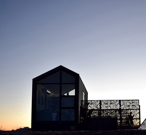 Luxury Tiny House with Private Hot Tub Access at the Grand Canyon - glamping.directory