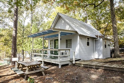 Charming Lakeside Cabin with Private Pond Access Near Zwolle, Louisiana - glamping.directory