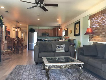 Picturesque Family-Friendly Cabin Rental for a Vacation by the Ocean on Pine Island, Florida - Saint James City, Florida - glamping.directory