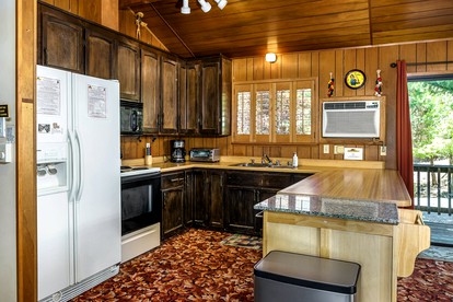 The Hideout-Perfect for Relaxing Yosemite Vacation in Groveland, California - Groveland, California - glamping.directory