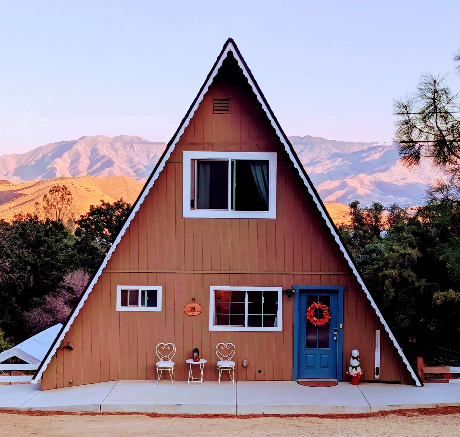 Spectacular A-Frame. Epic views!! - glamping.directory