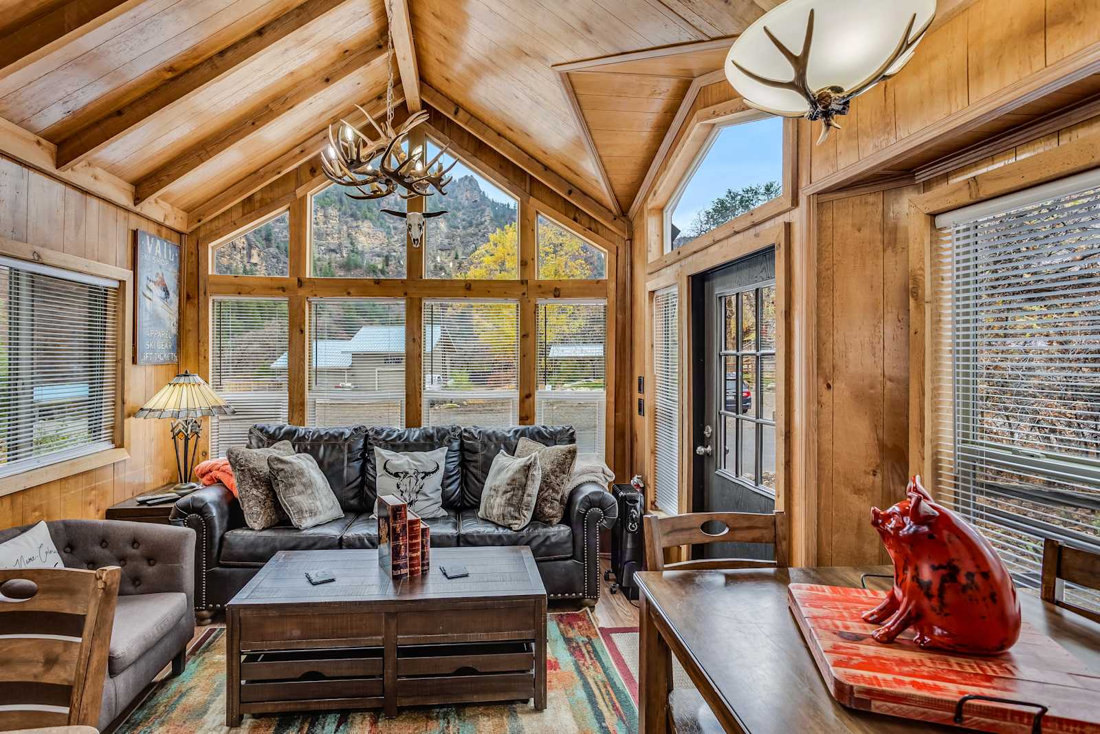 Glenwood Springs Lodging & RV Sites - glamping.directory