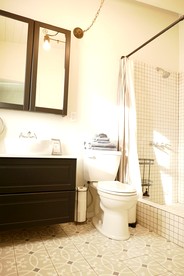 Enchanting Ranch Cottage with Hot Tub & Wide Open Meadows in Kernville, California - Kernville, California - glamping.directory