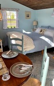 Cozy Tiny House with Fire Pit and Barbecue in Mount Jackson, Virginia - Edinburg, Virginia - glamping.directory