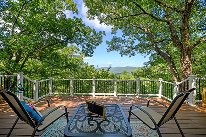 Wonderful Mountain Cabin Rental with a Fire Pit in Smithville, Oklahoma - Smithville, Oklahoma - glamping.directory