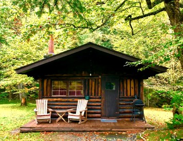 Romantic Getaway near White Mountain National Forest in Lisbon, New Hampshire - glamping.directory